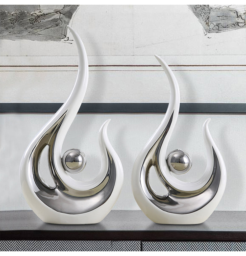 The Marina's Pearl Ceramic Decor